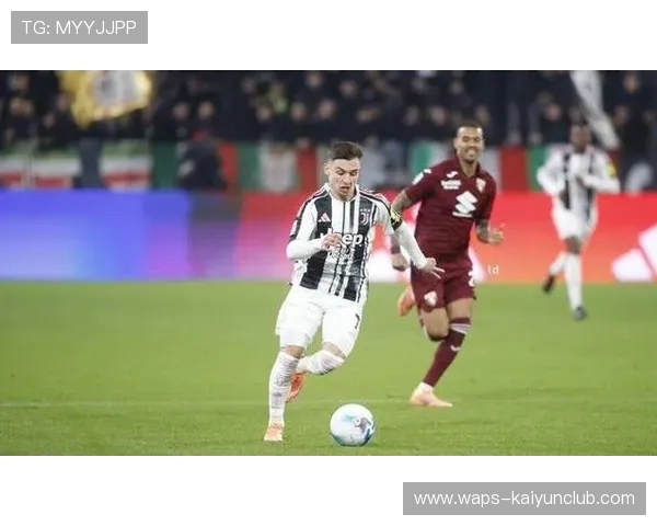 尤文角球战术奏效，都灵夜光辉再现